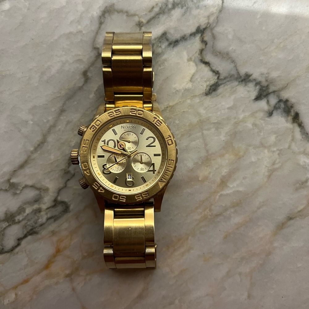 Nixon Watch